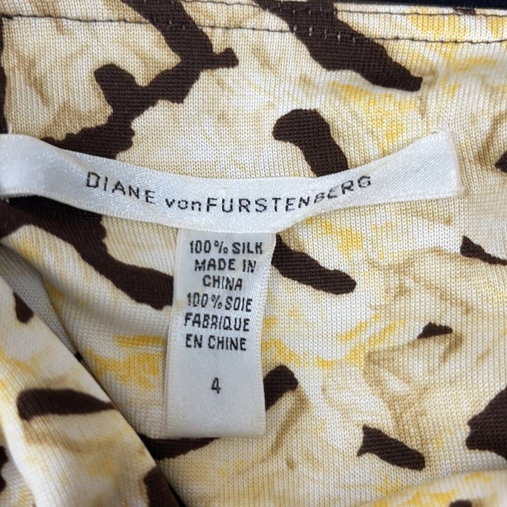 Diane Von Furstenberg Ilya 100% Silk Jersey 3/4 Bell Sleeve V-neck Dress Size 4 - Picture 11 of 12